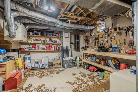 68 St Claire Avenue, ON K2G 2A4
