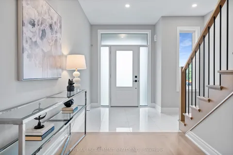 65 Seabreeze Crescent, ON L8E 5C8