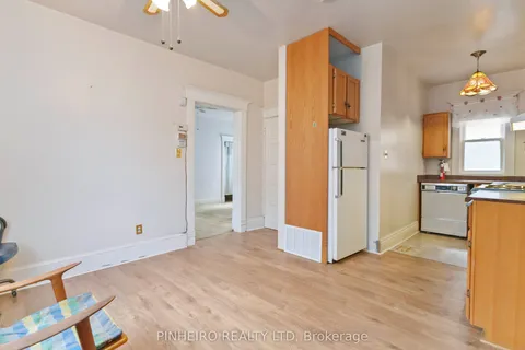 1116 Trafalgar Street, ON N5Z 1G8