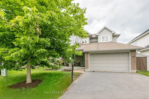 197 Flodden Way, ON K2G 7E2