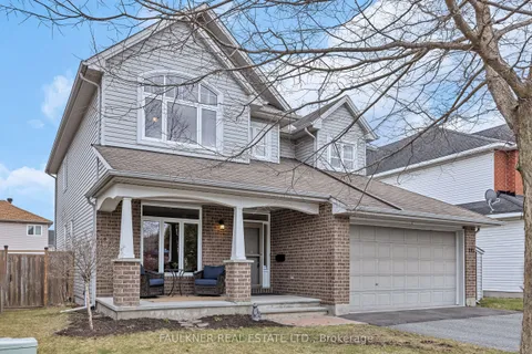 197 Flodden Way, ON K2G 7E2
