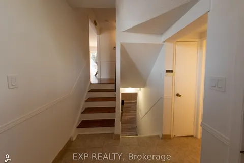 2772 Springland Drive, ON K1V 6M4