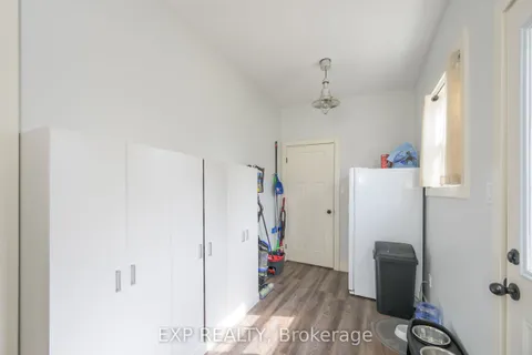 1276 Crumlin Side Road, ON N5V 1R8