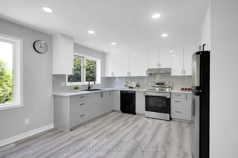 181 Knudson Drive, ON K2K 2C5