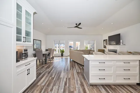 26 Sunrise Court, ON L0S 1N0