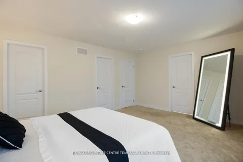 106 Sundin Drive, ON N3W 0H3