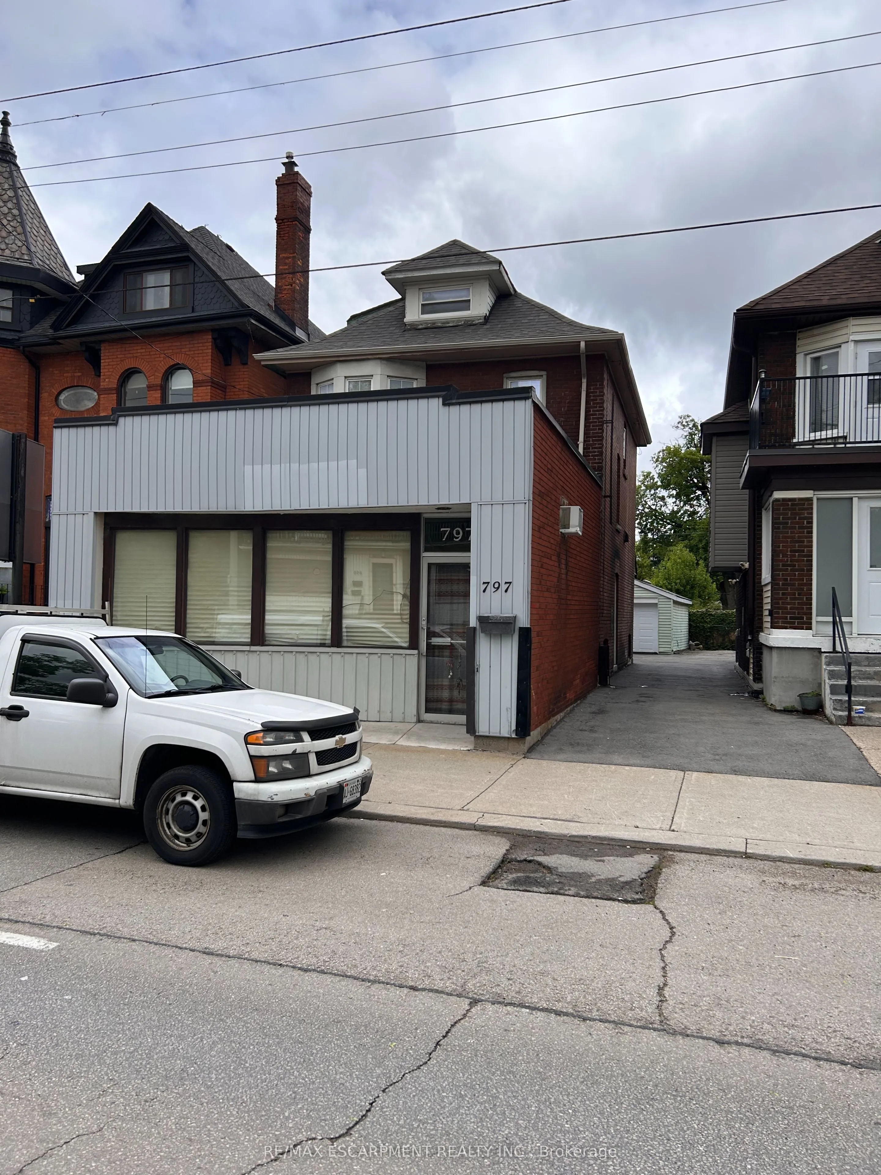 797 Main Street, ON L8M 1L5