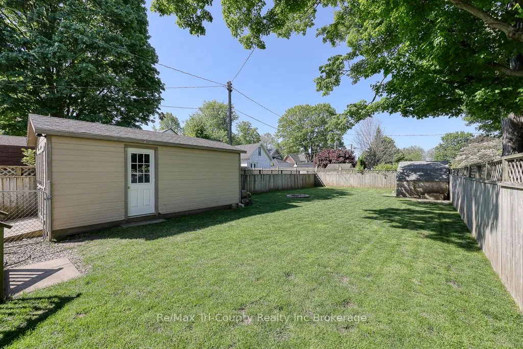 339 Broadway Street, ON N4G 3S4