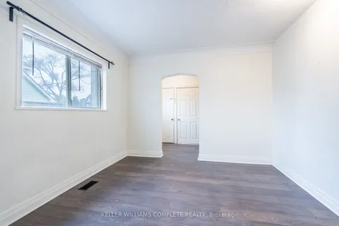 149 Strathcona Avenue, ON L8R 3C4