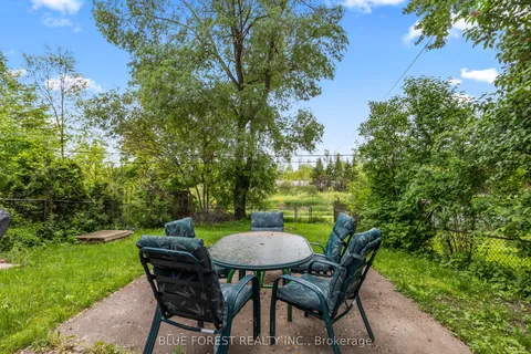 69 CONNAUGHT Avenue, ON N5Y 3A5