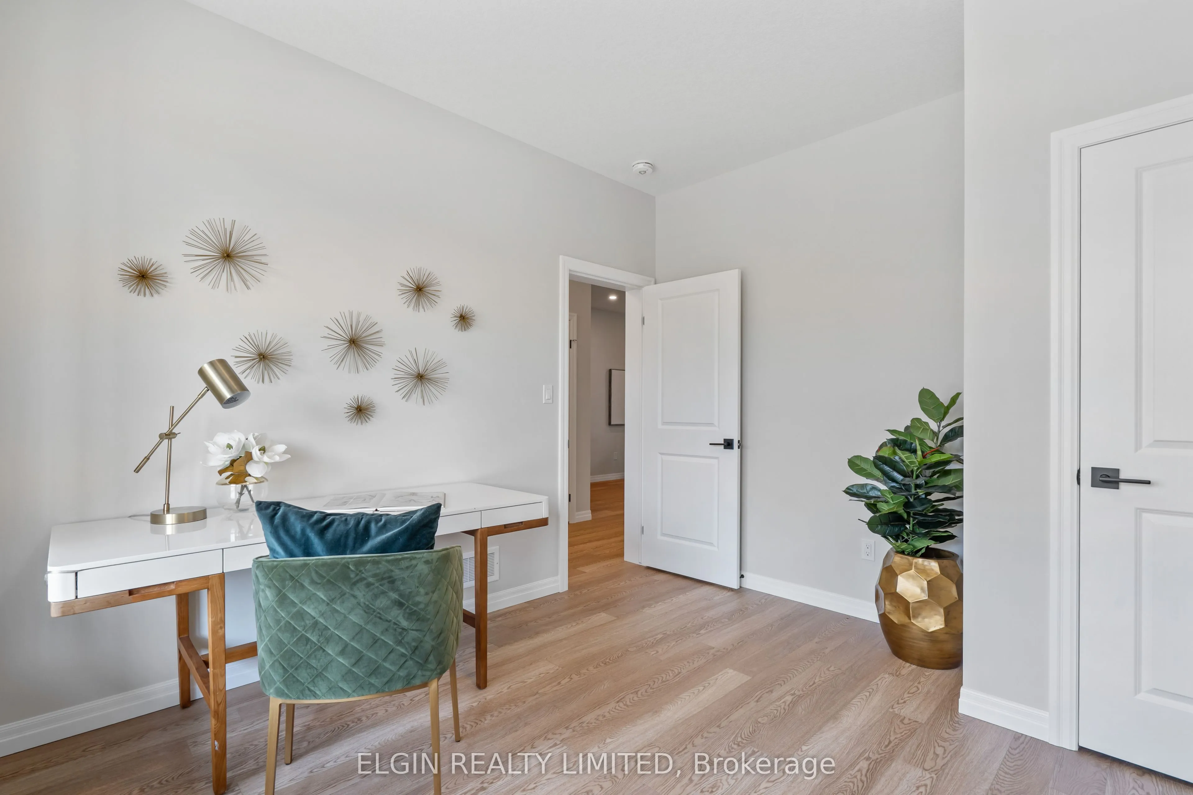 9 Dunning Way, ON N5R 0P7