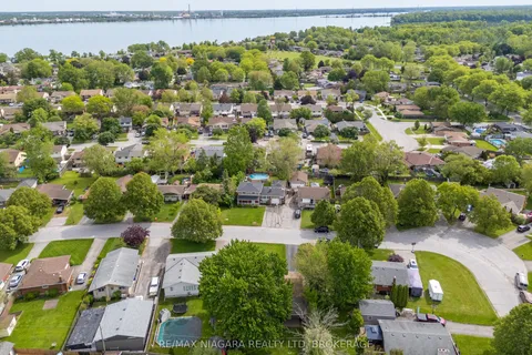 8401 Breadner Crescent, ON L2G 6N6