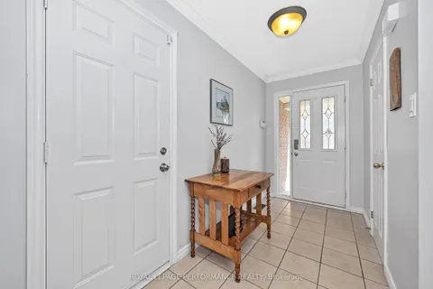 47 Birchbank Crescent, ON K2M 2J9