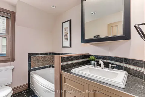 159 Snowbridge Way, ON L9Y 0V1
