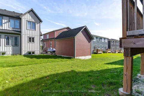 156 Sycamore Street, ON L9Y 4E4