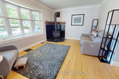 1622 Drake Avenue, ON K1G 0L8