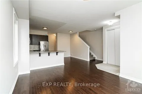 1168 CHAPMAN MILLS Drive, ON K2J 6T6
