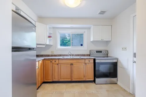 593 Wonderland Road, ON N6H 3E2