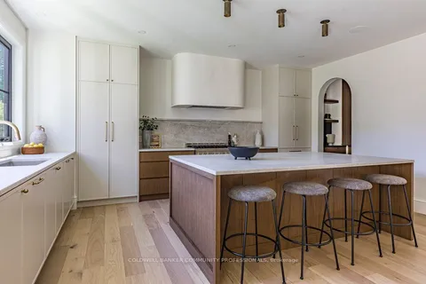 18 Teeter Place, ON L3M 1P6