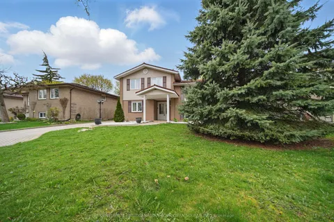 104 Antrim Crescent, ON N6E 1G8