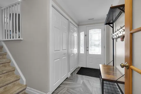 104 Antrim Crescent, ON N6E 1G8