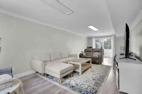 104 Antrim Crescent, ON N6E 1G8
