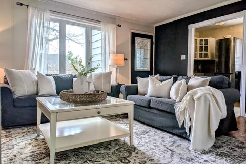 6 Fraser Street, ON L1A 2A1