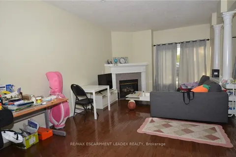 524 Stonehenge Drive, ON L9K 1S7