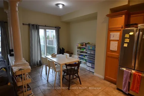 524 Stonehenge Drive, ON L9K 1S7