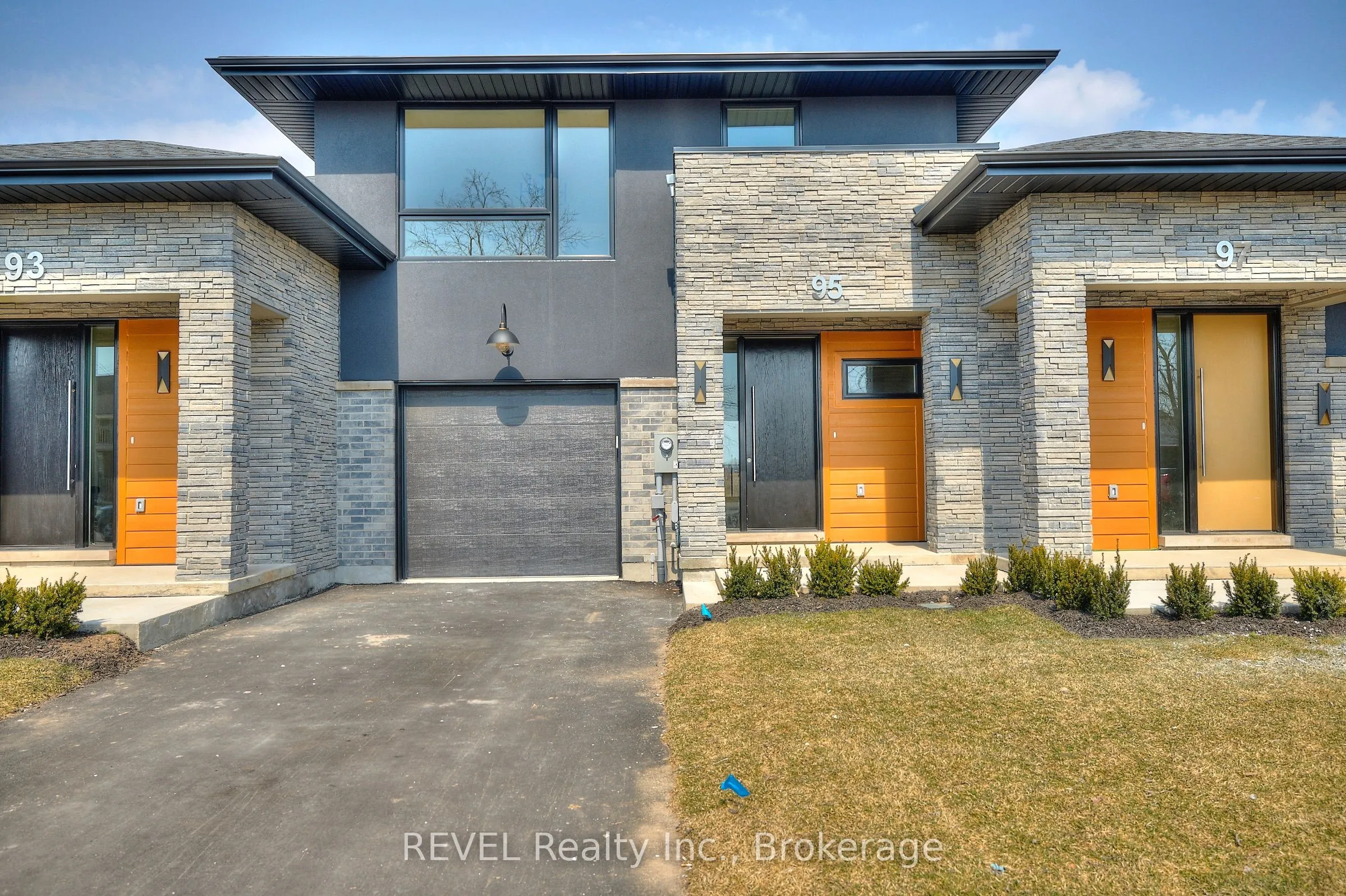 95 Port Robinson Road, ON L3B 5N5