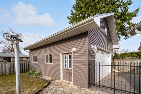 15 Wellington Drive, ON N0B 1J0