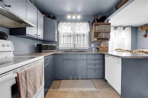 14 Sherring Street, ON N0A 1H0