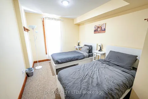 157 Tyrolean Lane, ON L9Y 0N3