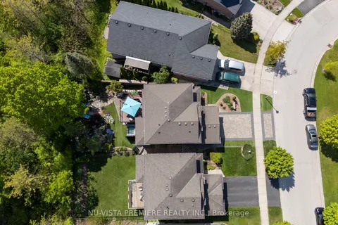 1585 Blackmaple Crescent, ON N5Y 6L7