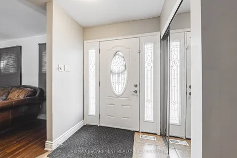 412 Melanie Crescent, ON L9G 4B2