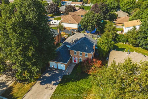 412 Melanie Crescent, ON L9G 4B2