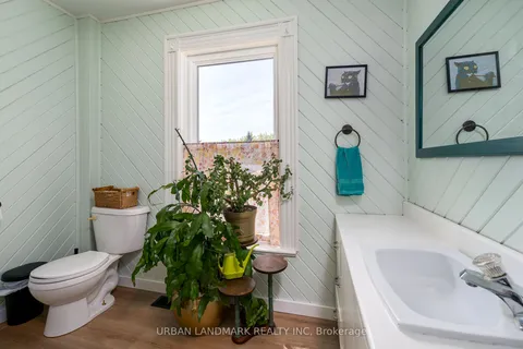 225 St Lawrence Street, ON K0K 2K0