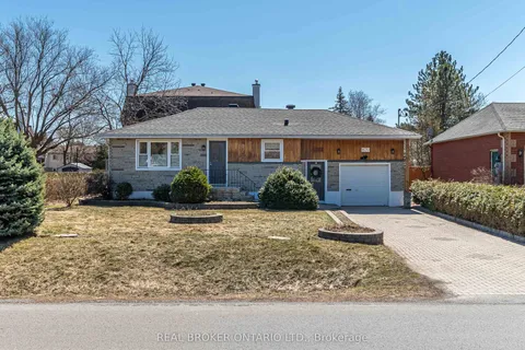 1670 Athans Avenue, ON K1T 1L1