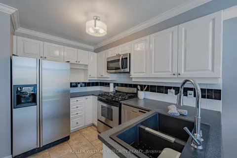 6308 Sablewood Place, ON K1C 7M6