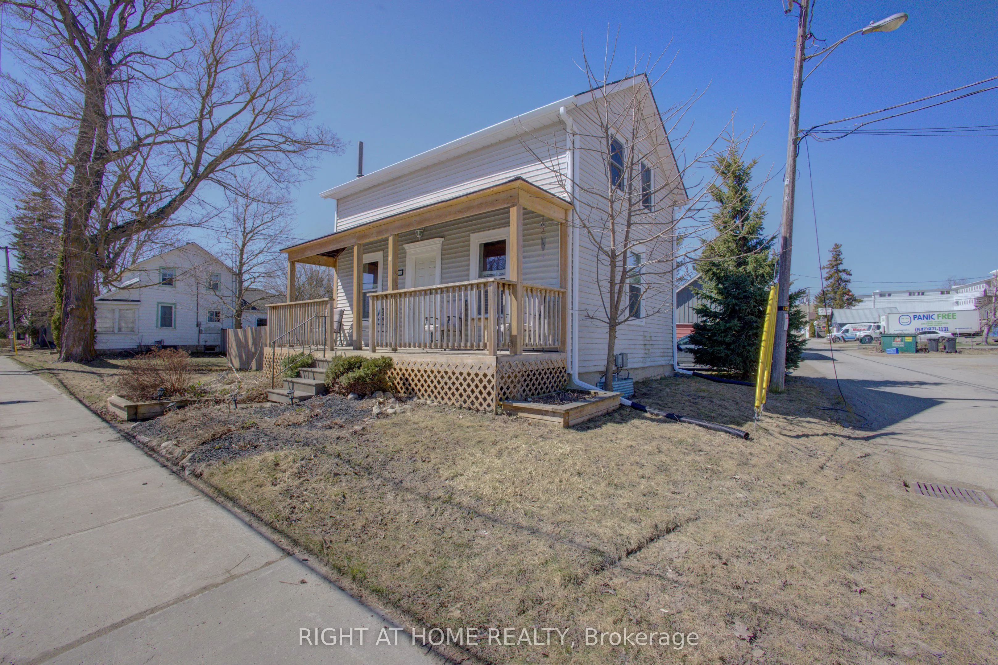 160 Victoria Street, ON L9V 2Y1