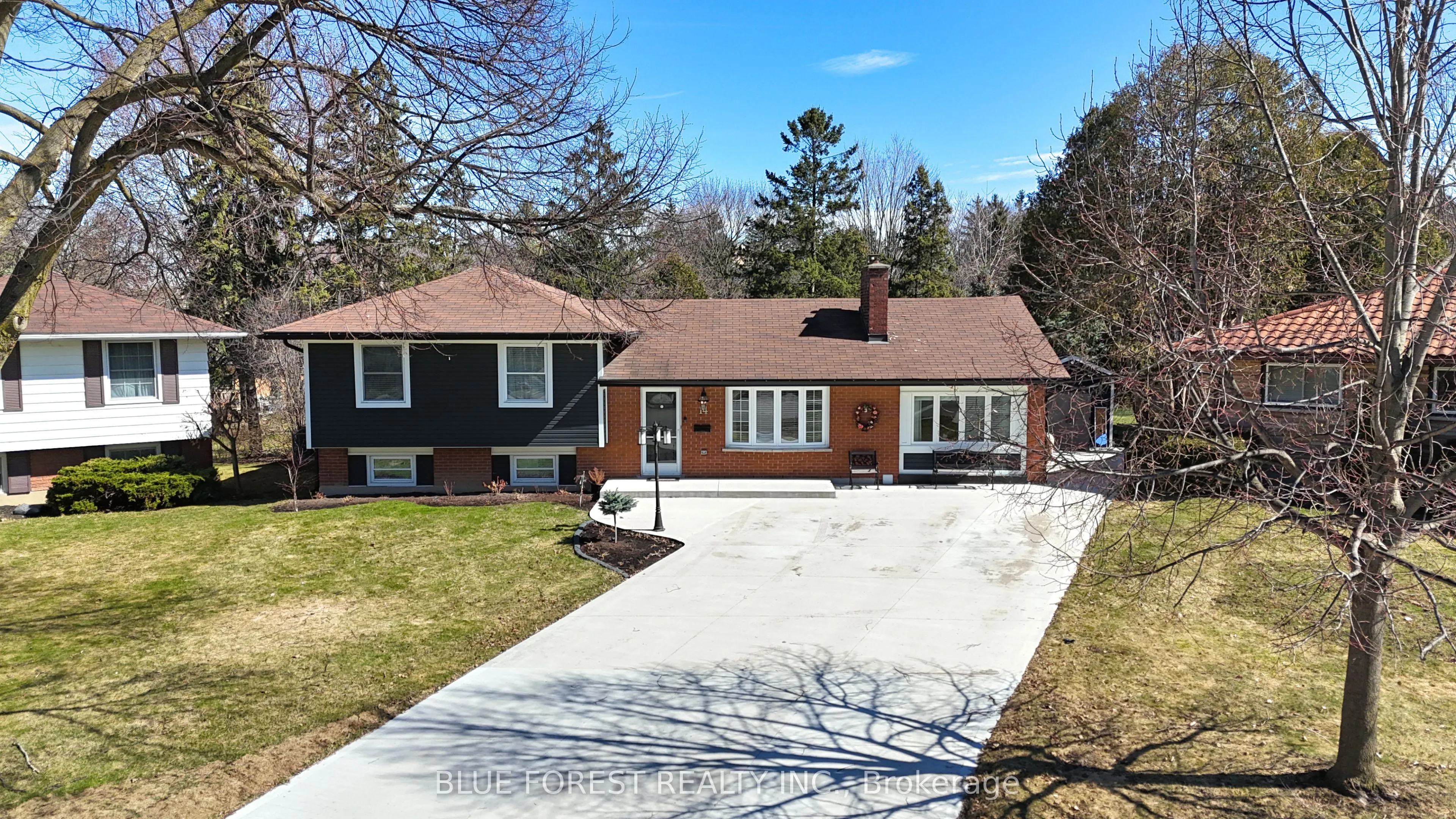 14 Rockingham Court, ON N6C 4L8