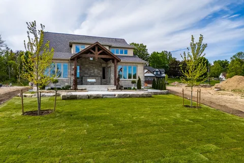 18 Greenhill Drive, ON N4G 2K6