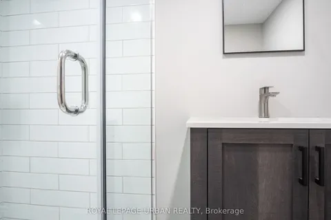 36 Welland Street, ON L3B 4E4