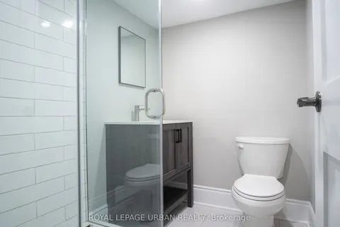 36 Welland Street, ON L3B 4E4