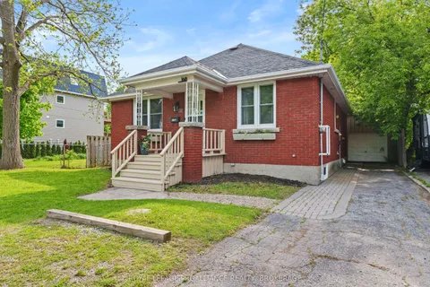 168 MacDonnell Street, ON K7L 4B8