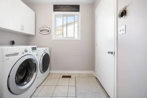 246 Allan Street, ON K7A 5E9
