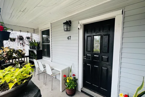47 Douglas Avenue, ON L8L 5R1
