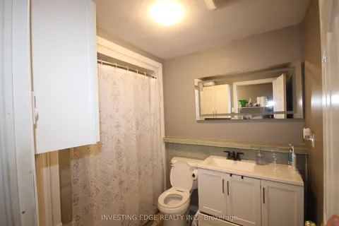 48 Bentinck Street, ON K8V 4E3