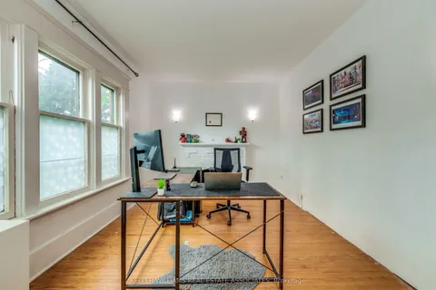 92 Park Avenue, ON N3S 5H6
