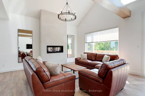 130 Arlberg Crescent, ON L9Y 0M1